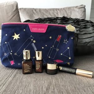 Estes Lauder Gift Bag with skin care and mascara
